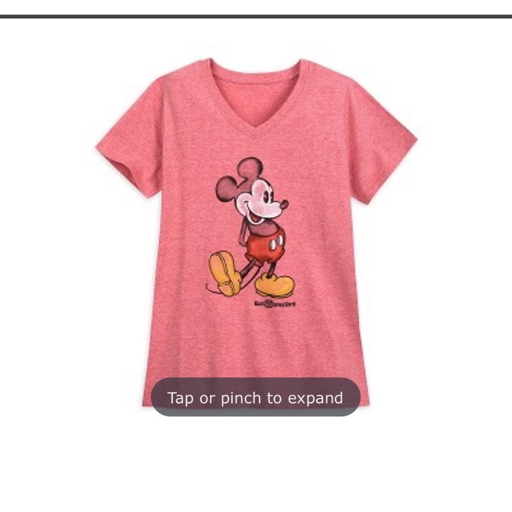 ✨ Disney Magic Meets Classic Style ✨T shirt